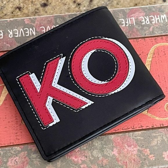 New mk men’s wallet 🧔🏽‍♂️ - Picture 1 of 6